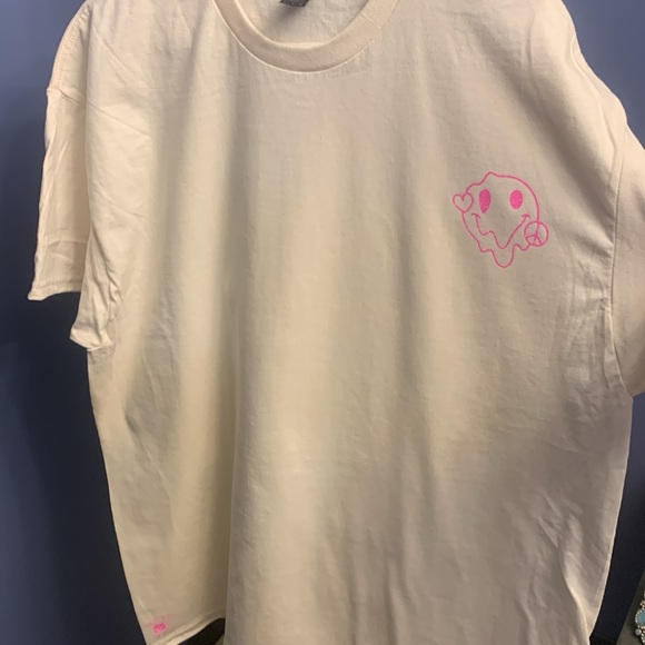 NEW! “A Dime Short” oversized tee - Picture 5 of 11